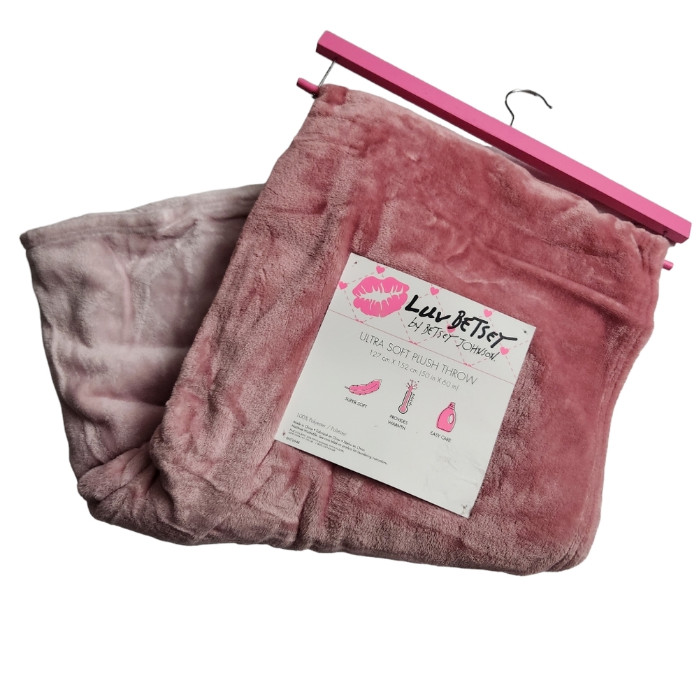 Betsey Johnson Blanket Blue Pink Ombré Ultra Soft Plush Throw - Picture 2 of 7